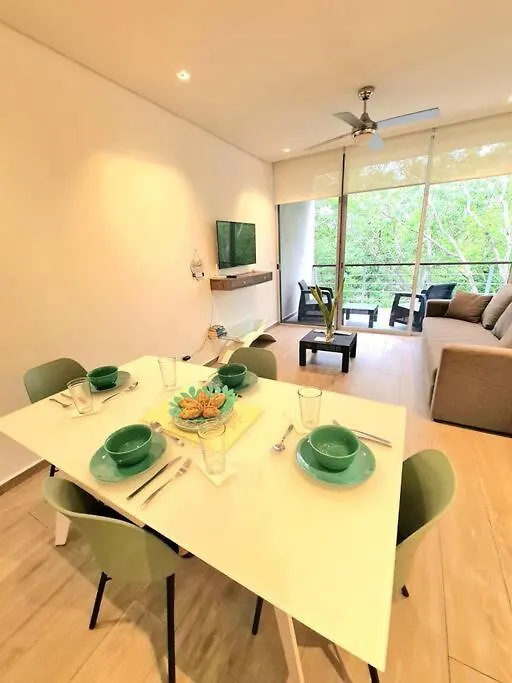 Playacar, 2 Recamaras Ph, Bamoa Residencial Apartment Playa del Carmen