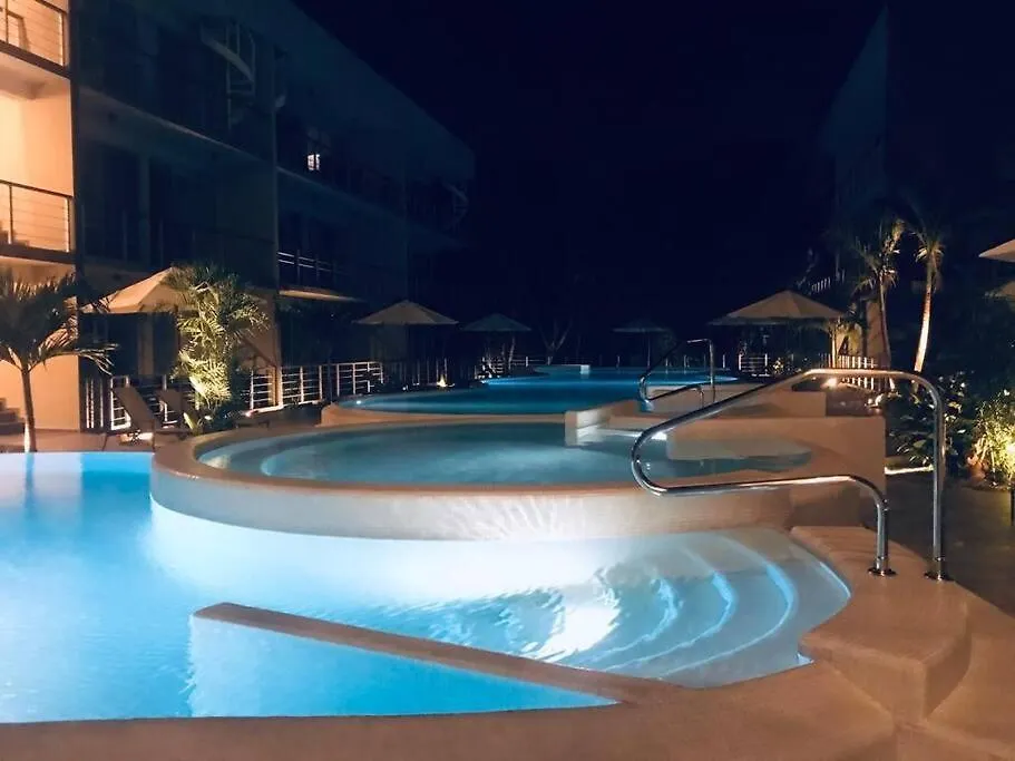 Playacar, 2 Recamaras Ph, Bamoa Residencial Apartment Playa del Carmen